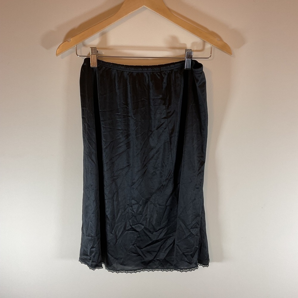 Vintage Vanity Fair Black Half Slip Lace Trim Antron III Nylon USA Made Large